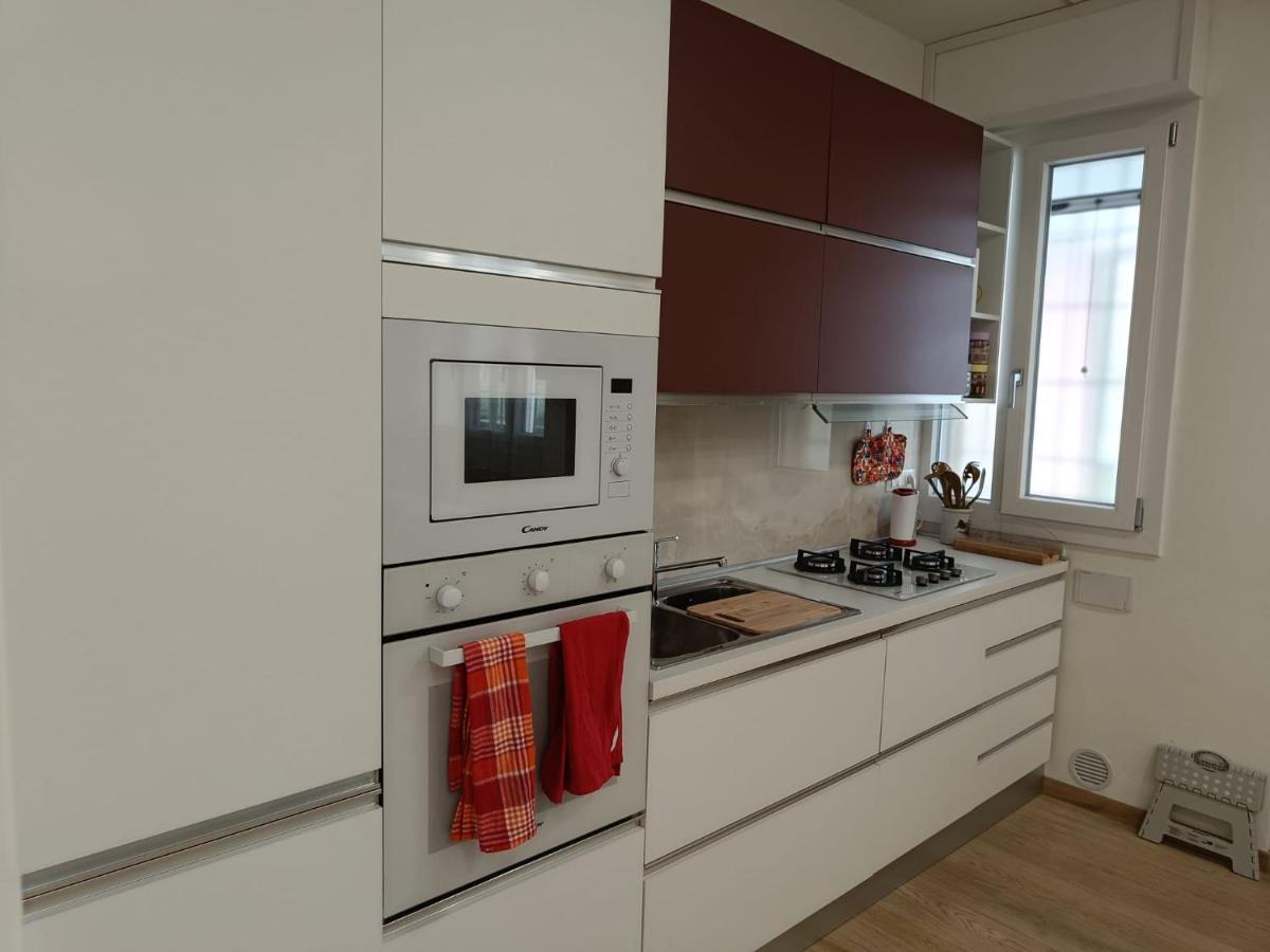La Casa Di Luca/Fiera E Stazione/Aria Condizionata Apartment Bologna Exterior photo